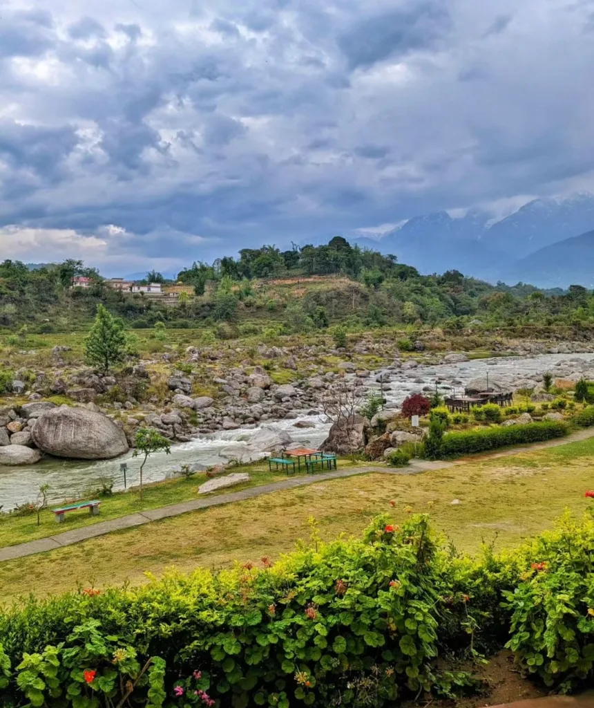 tourist places in palampur